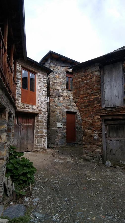 Vila Casa El Tejo San Cristobal de Valdueza Exteriér fotografie